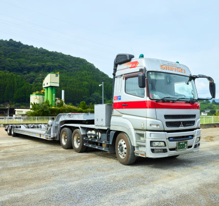 三菱製トラクターヘッド＆東急製34tセミトレーラー（幅広）